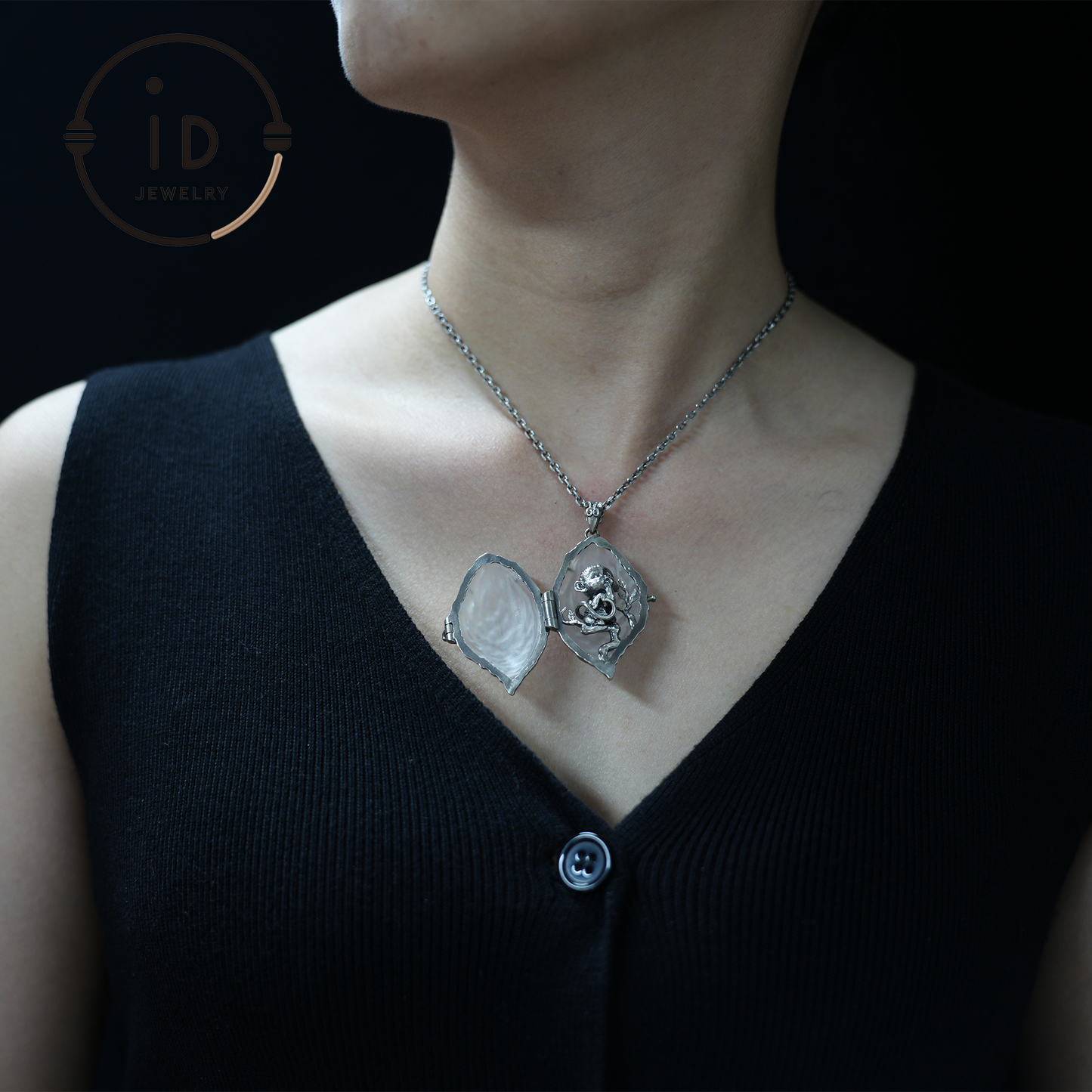 Openable Crystal Peach Pendant | Monkey Spirit Amulet | 925 Silver Jewelry | Handmade Fantasy Talisman | Spiritual Gift for Her