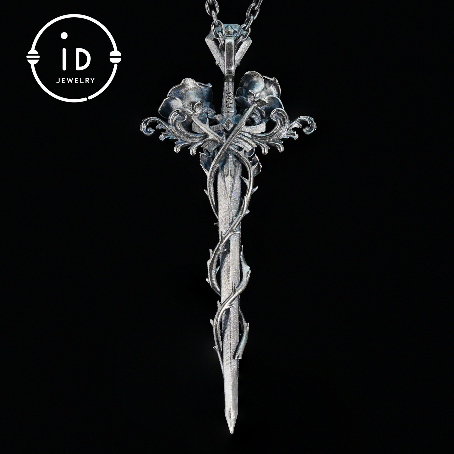 Handcrafted alexandrite pendant with rose and dagger details in oxidized silver – a symbolic talisman in gothic and witchcore style