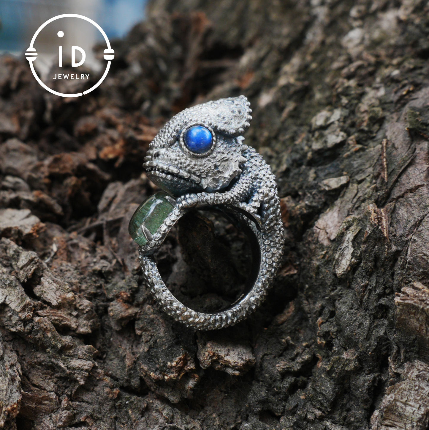 Silver Lizard Ring in 925 Silver with Labradorite, Solid Statement Ring in Totem and Naturecore Style, Handmade Gift for Her