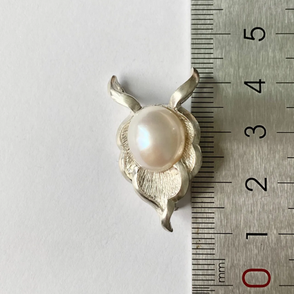 Capricorn Brooch Pendant | 925 Silver & Freshwater Pearl | Handmade Zodiac Jewelry Gift for Strength & Wisdom