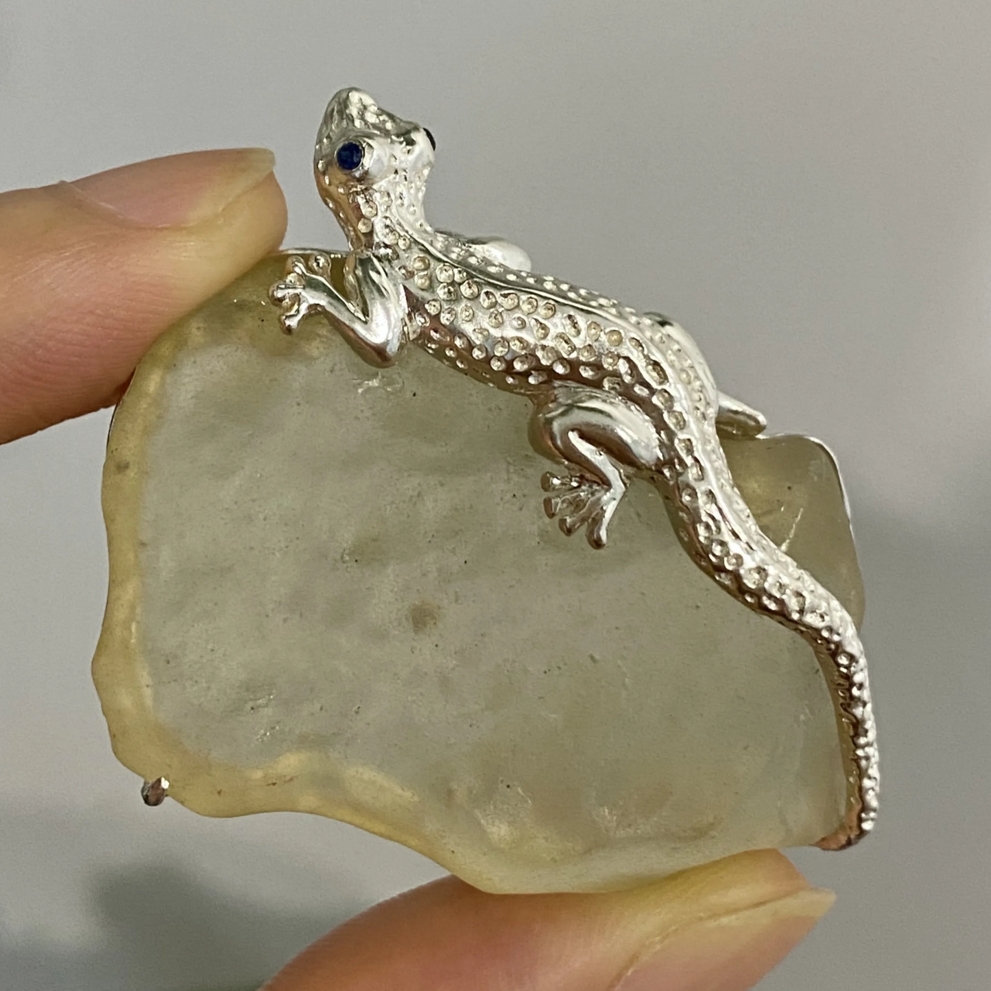 Lizard Brooch Pendant in 925 Silver with Libyan Desert Glass | Handmade Jewelry of Resilience & Renewal | Gift for Him or Her