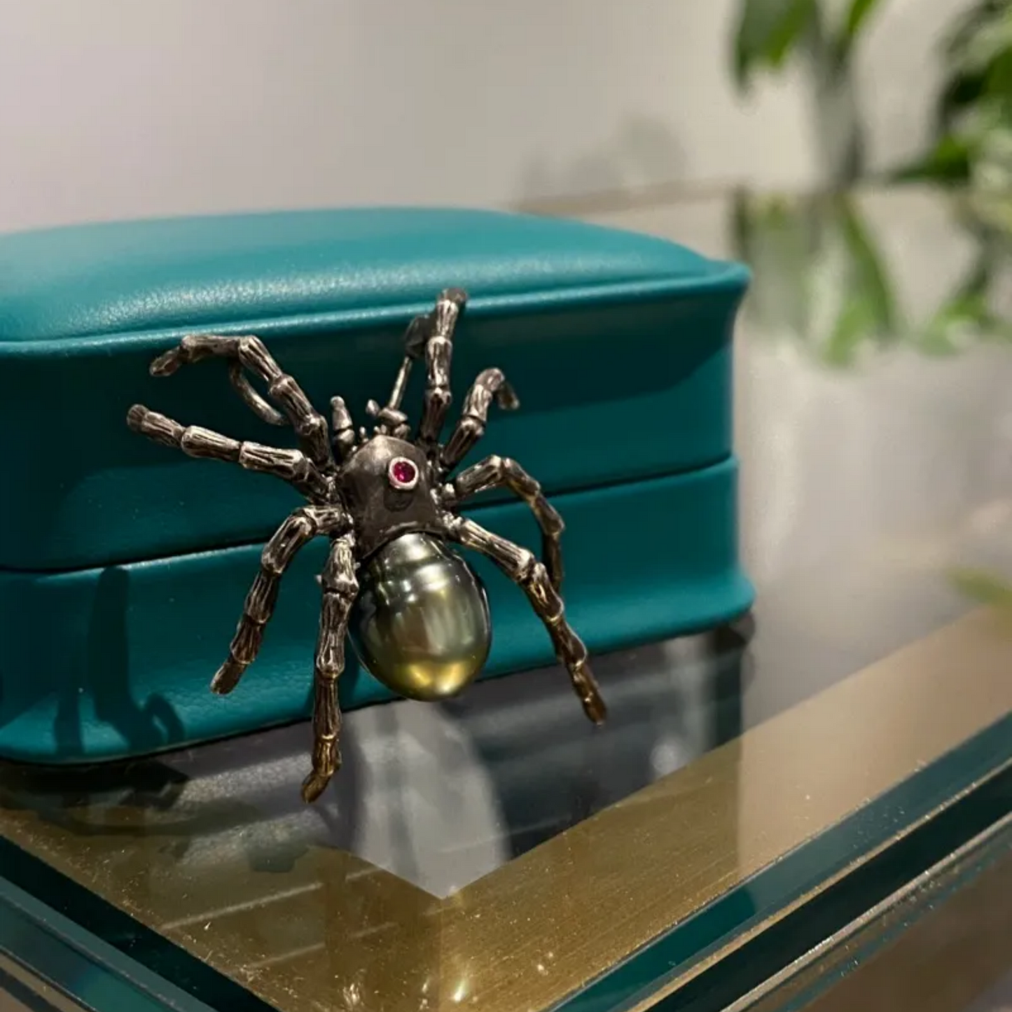 925 Silver Spider Brooch Pendant | Black Pearl Gothic Jewelry | Handmade Myth-Inspired Gift for Artists & Dark Aesthetics Lovers