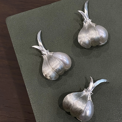 925 Silver Garlic Brooch Pendant | Freshwater Pearl Amulet | Handmade Protection Jewelry | Funny Gift for Friends & Collectors