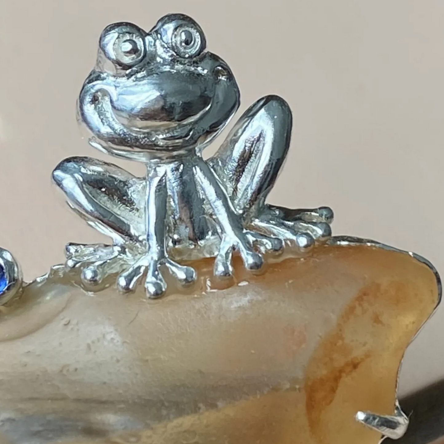 925 Silver Frog Brooch Pendant | Natural Glass Stone & Sapphire Eye | Handmade Lucky Charm Jewelry | Gift for Her
