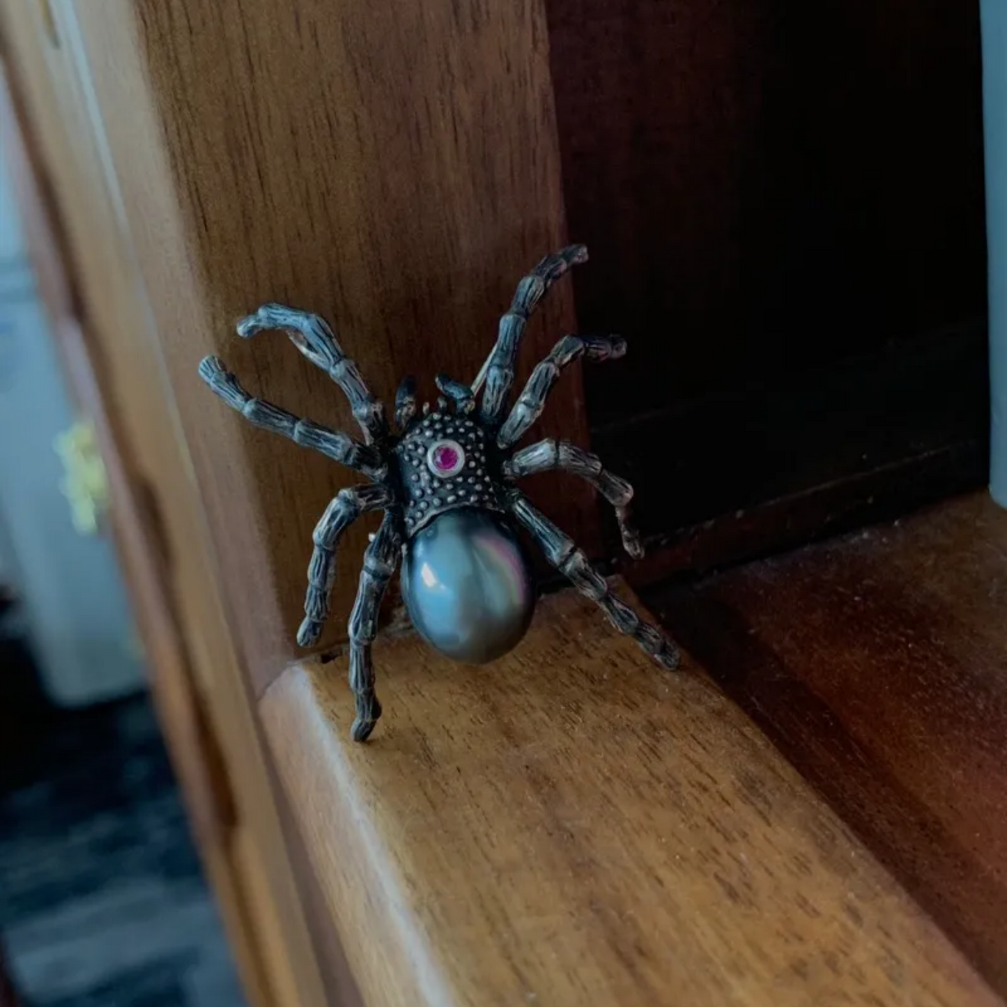 925 Silver Spider Brooch Pendant | Black Pearl Gothic Jewelry | Handmade Myth-Inspired Gift for Artists & Dark Aesthetics Lovers