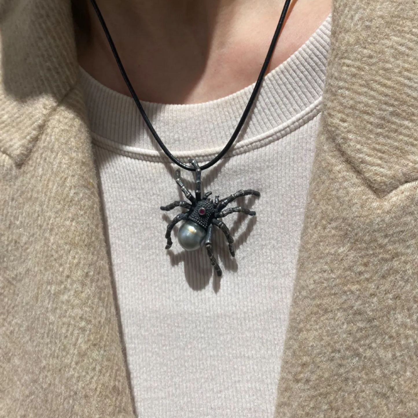 925 Silver Spider Brooch Pendant | Black Pearl Gothic Jewelry | Handmade Myth-Inspired Gift for Artists & Dark Aesthetics Lovers