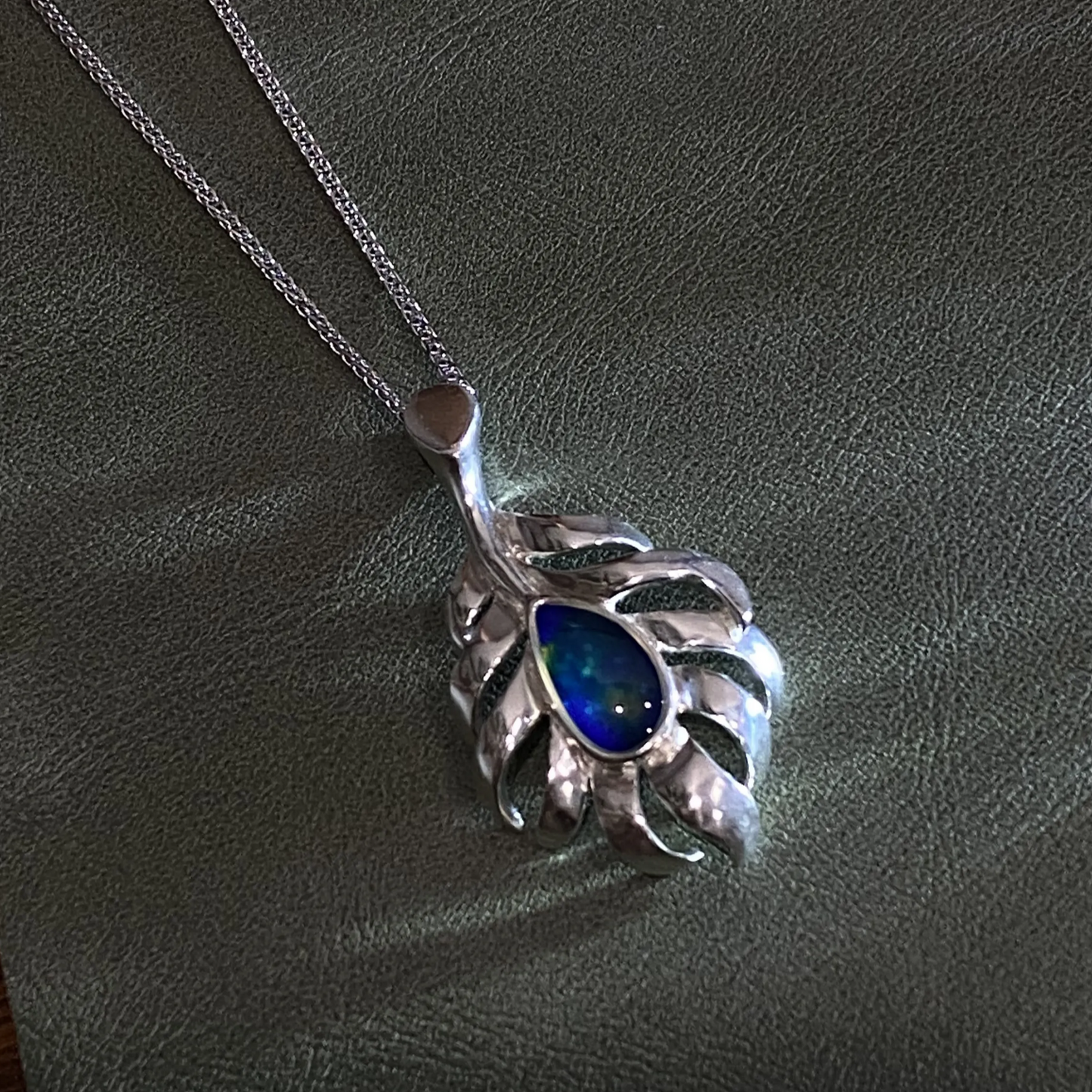 Feather Pendant Necklace in 925 Silver with Hand-Painted Enamel Drop | Symbol of Intuition & Spiritual Freedom | Gift for Her