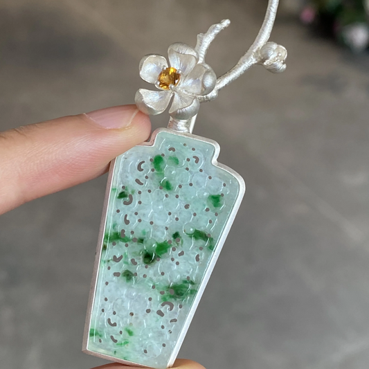 925 Silver Jade Vase Brooch｜Natural Jade Inlay｜Floral Silver Design with Yellow Gem｜Elegant Oriental Jewelry Gift