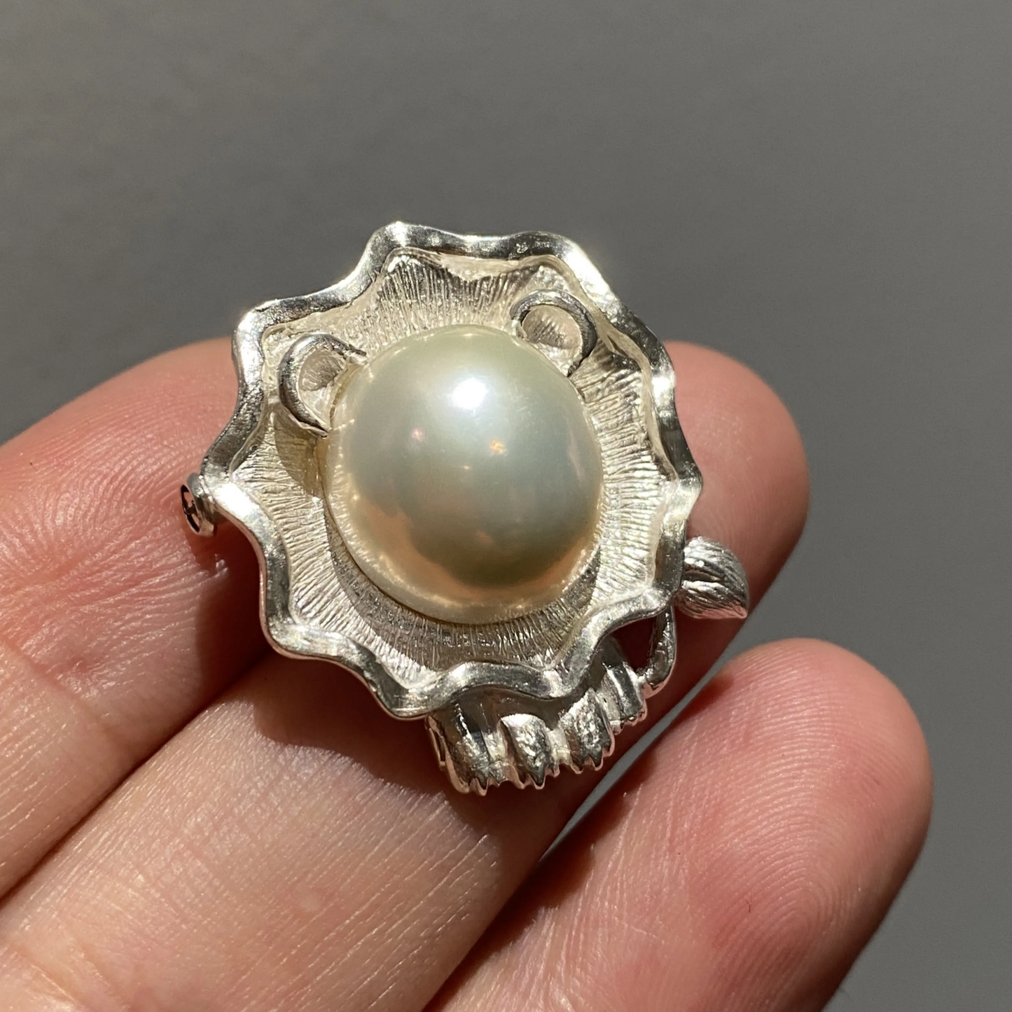 Leo Zodiac Brooch Pendant 2-in-1 | 925 Silver & Pearl | Handmade Astrology Gift for Her