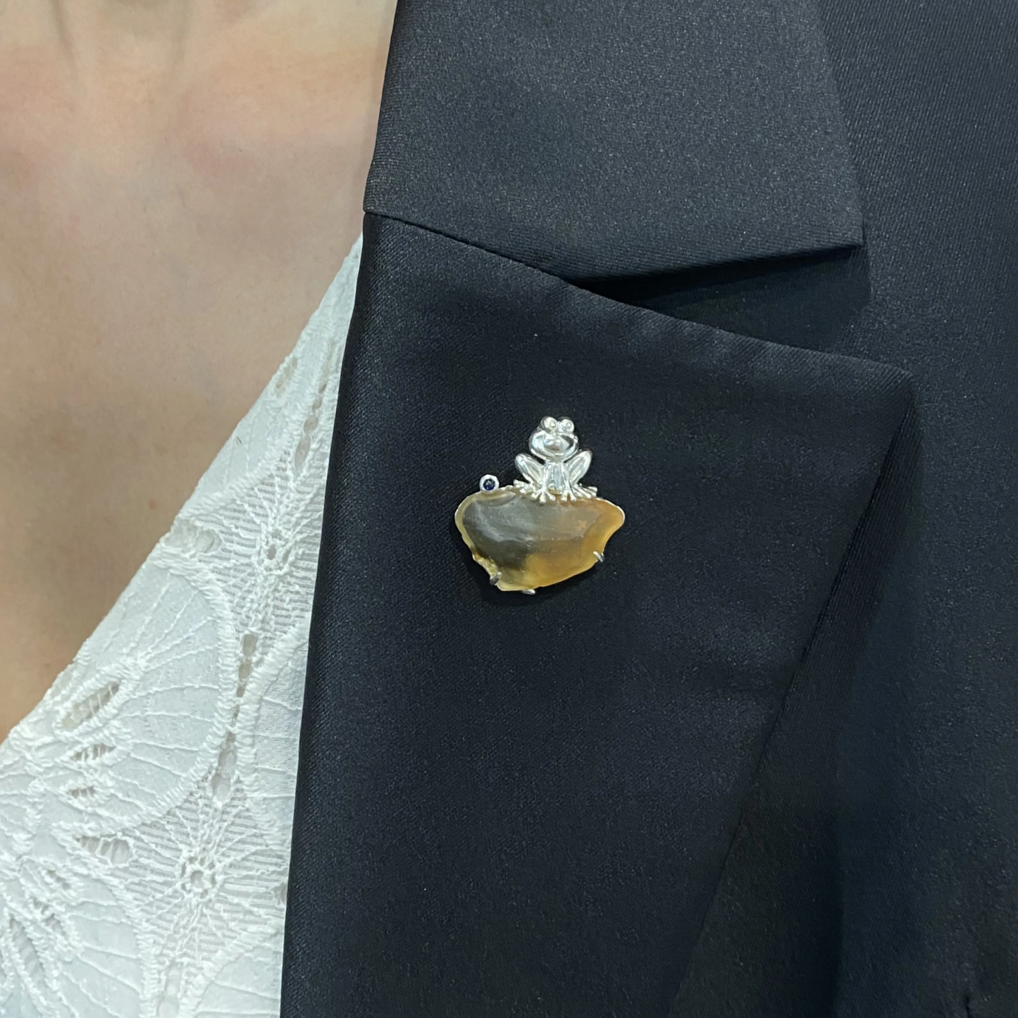 925 Silver Frog Brooch Pendant | Natural Glass Stone & Sapphire Eye | Handmade Lucky Charm Jewelry | Gift for Her