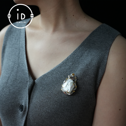 Fox Brooch Pendant | Baroque Pearl Jewelry | Handmade Animal Brooch | Vintage Fox Pendant | Gift for Animal Lovers