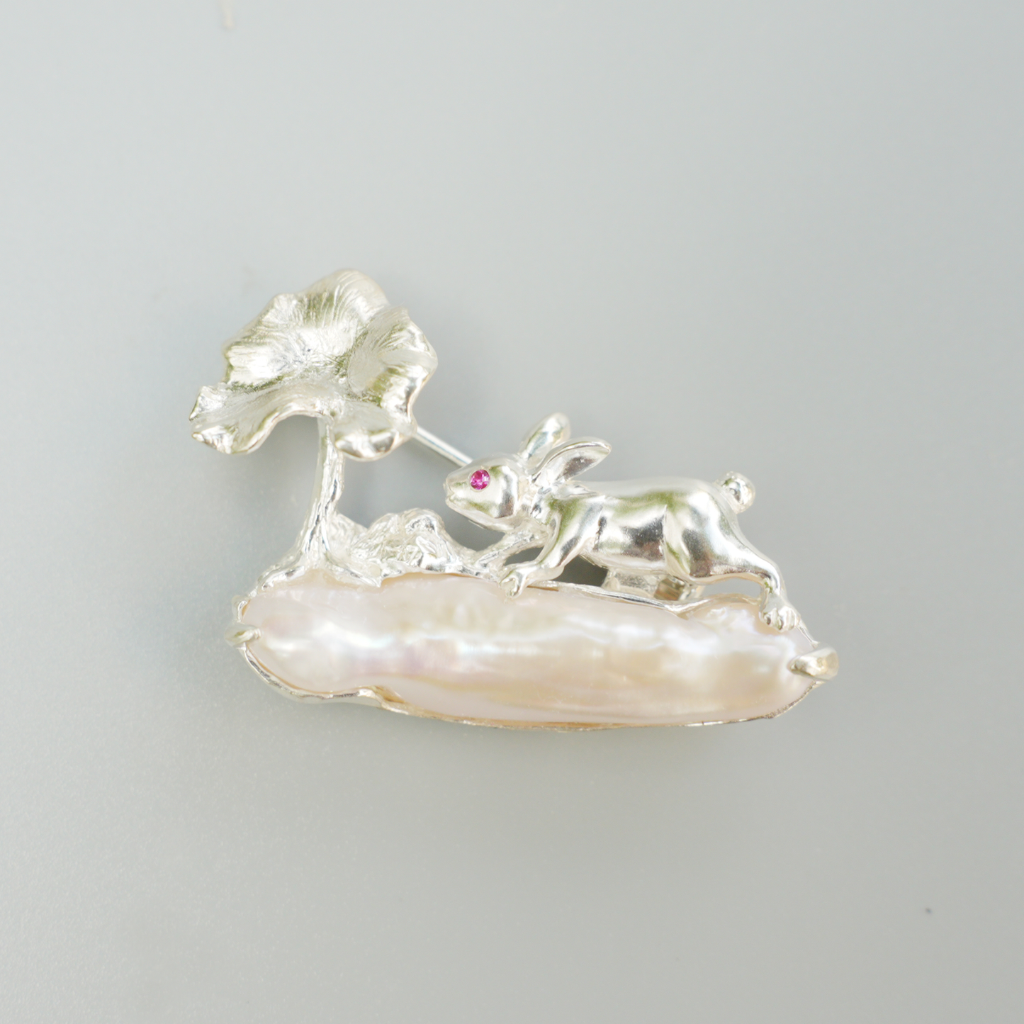 925 Silver Rabbit Brooch Pendant | Baroque Pearl Jewelry | Handmade Gift for Women | Symbol of Wishes & Protection