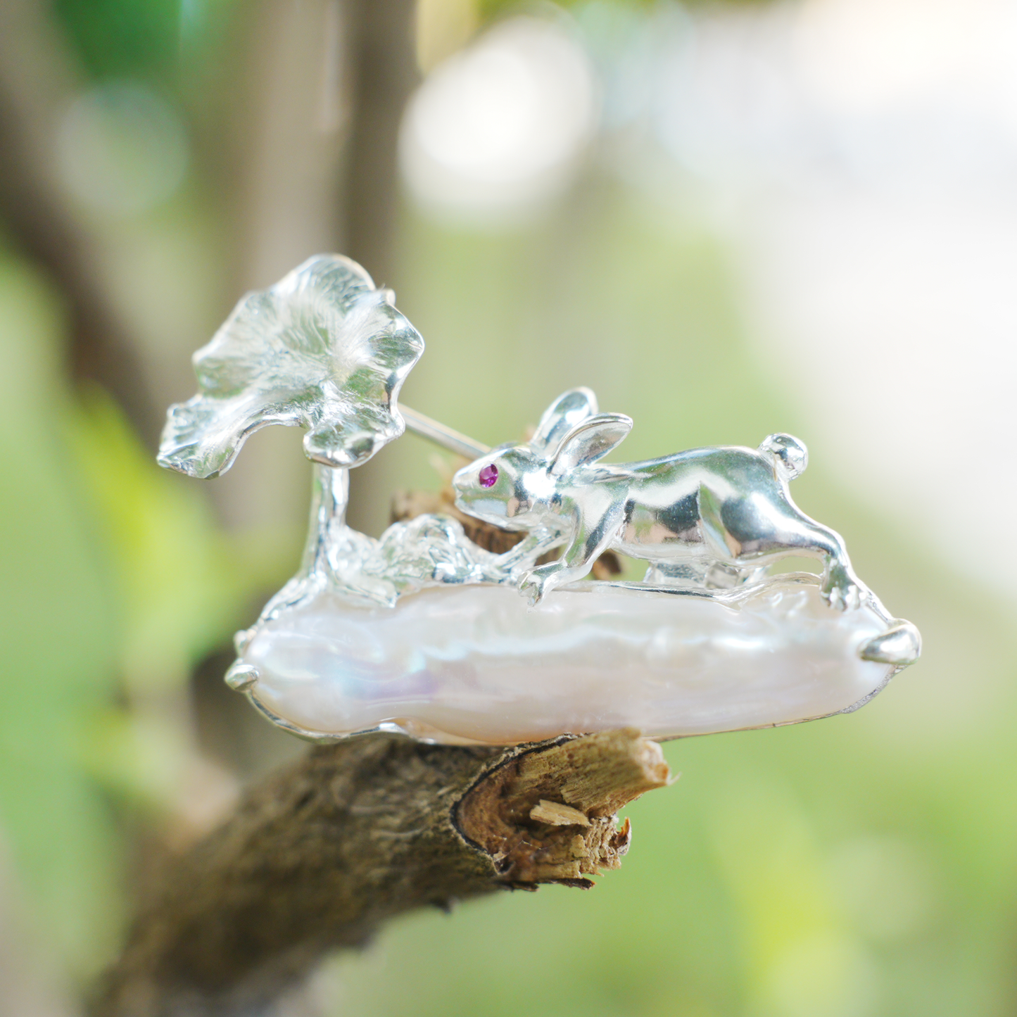 925 Silver Rabbit Brooch Pendant | Baroque Pearl Jewelry | Handmade Gift for Women | Symbol of Wishes & Protection