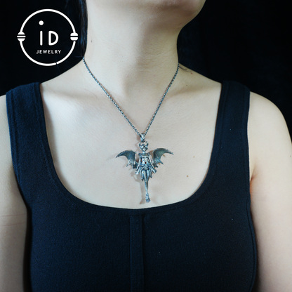 Gothic Garnet Demon Goddess Pendant Necklace – 925 Silver Fallen Angel Amulet – Dark Aesthetic Occult Jewelry for Witches & Cosplay