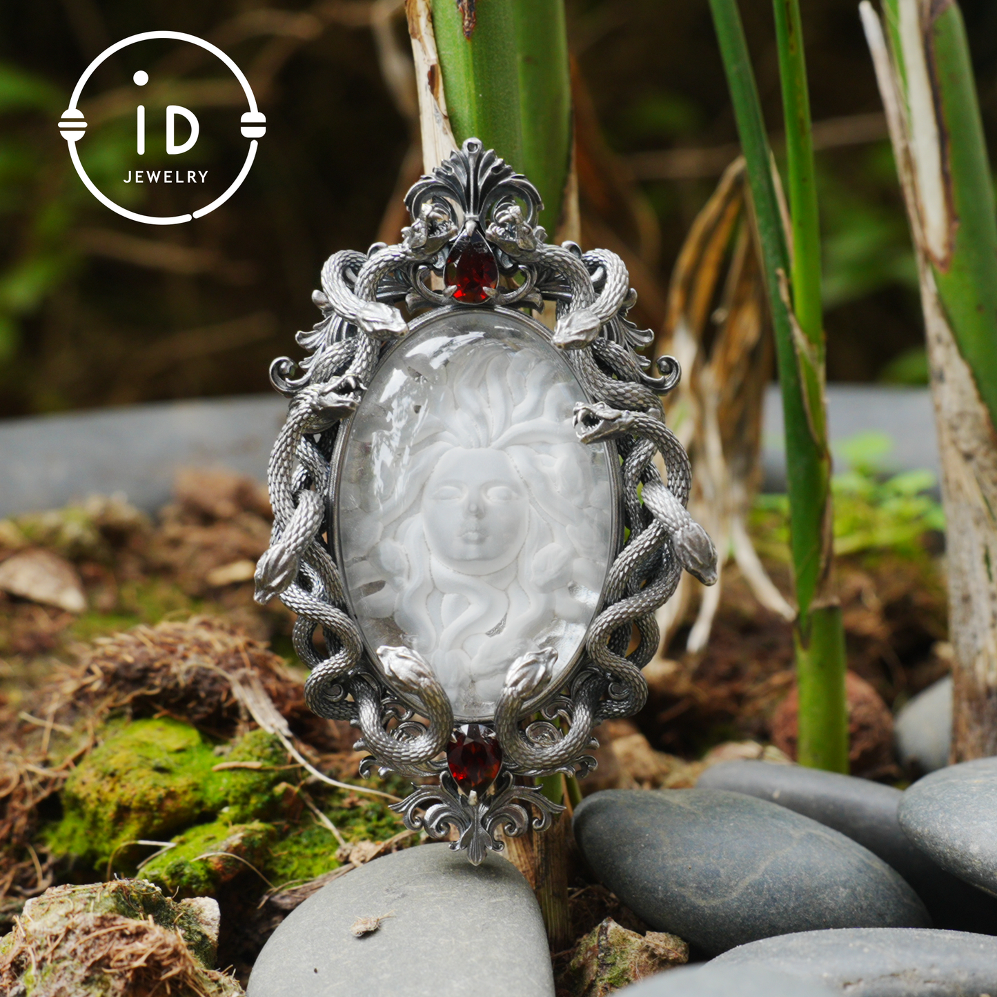 Hand-Carved Medusa Amethyst Pendant | Raised Serpent Frame in 925 Sterling Silver | Gothic Talisman for Powerful Self-Empowerment