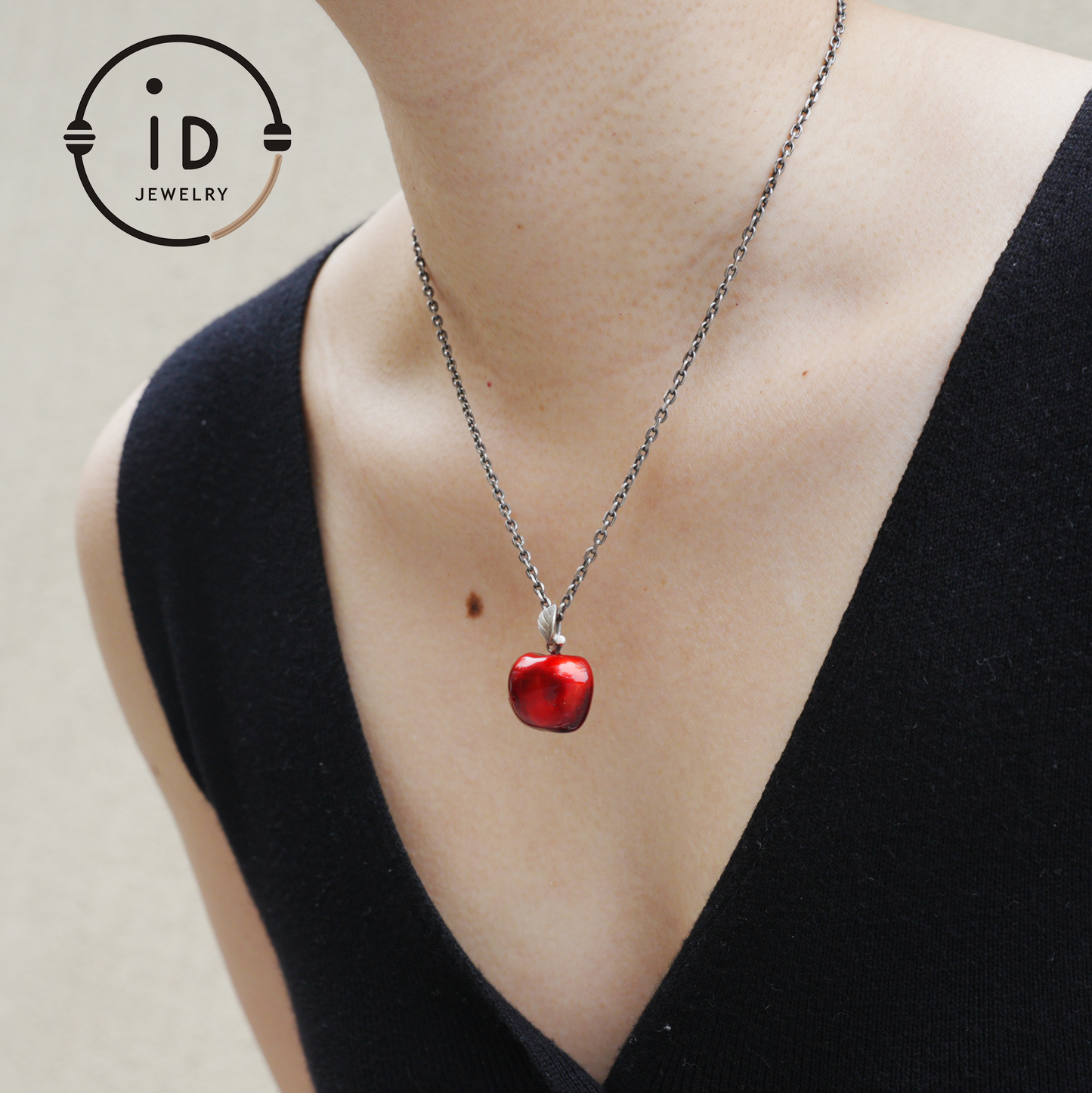 S925 Silver Apple Pendant with Red Enamel and Two Cats Inside, Fairytale Style Talisman Necklace, Symbolic Gift for Her, Christmas Jewelry