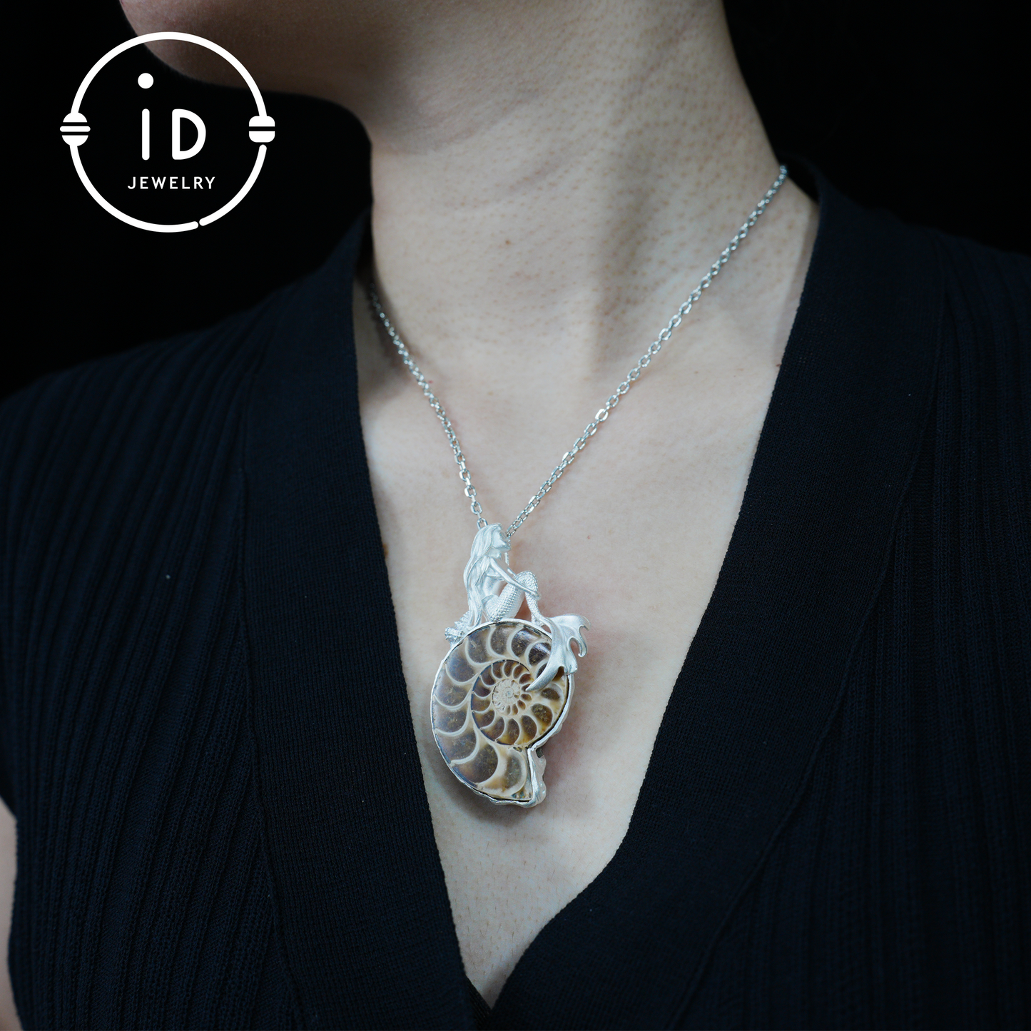 Mermaid Seashell Fossil Pendant, Handcrafted Ocean Goddess Amulet, Spiritual Protection Jewelry, Mythical Art Design, Siren Sea Gift