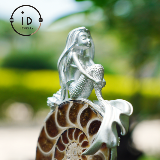 Mermaid Seashell Fossil Pendant, Handcrafted Ocean Goddess Amulet, Spiritual Protection Jewelry, Mythical Art Design, Siren Sea Gift