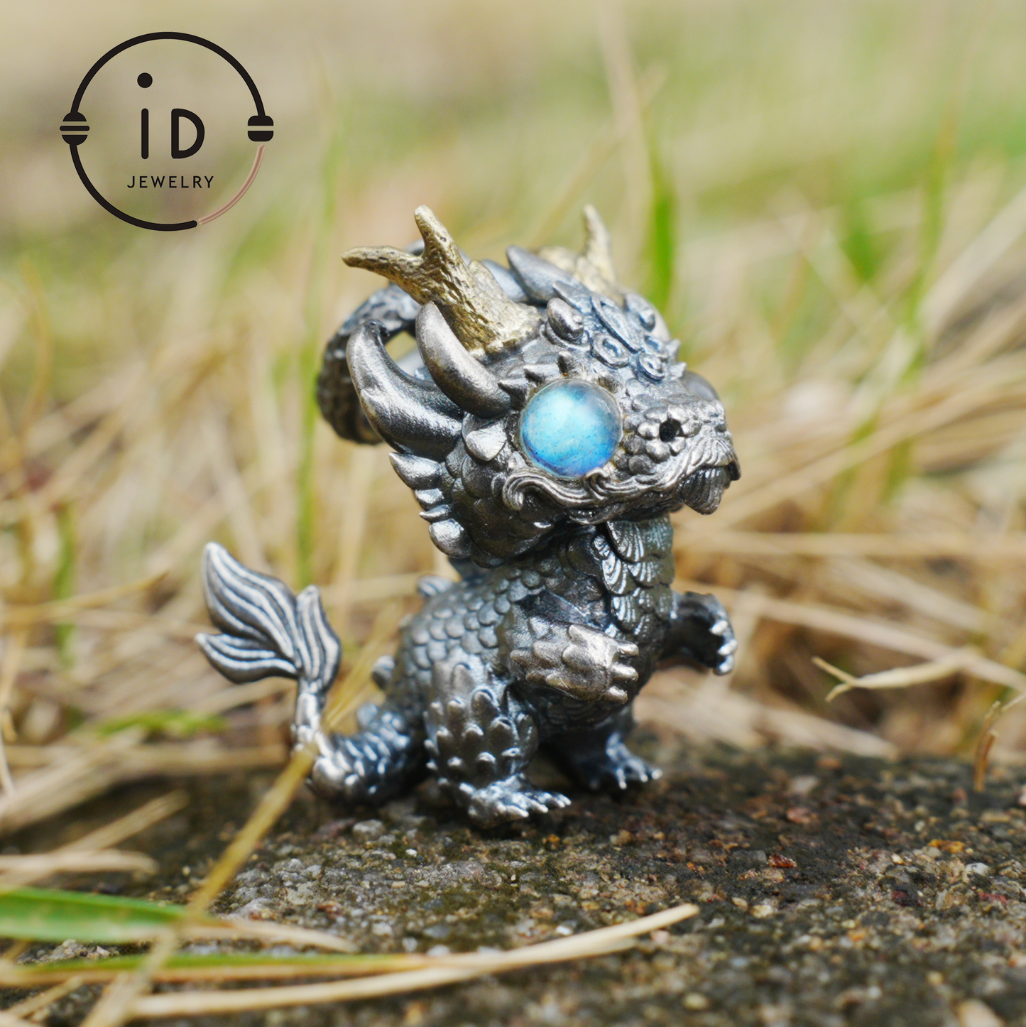 Handmade Fantasy Jewelry | Dragon Totem Necklace | Silver–Copper Bicolor Horn Crown | Labradorite Blue Eye | Handmade Gift