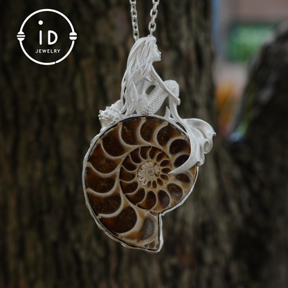 Mermaid Seashell Fossil Pendant, Handcrafted Ocean Goddess Amulet, Spiritual Protection Jewelry, Mythical Art Design, Siren Sea Gift