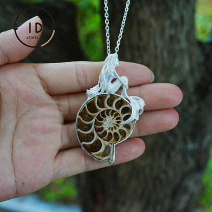 Mermaid Seashell Fossil Pendant, Handcrafted Ocean Goddess Amulet, Spiritual Protection Jewelry, Mythical Art Design, Siren Sea Gift