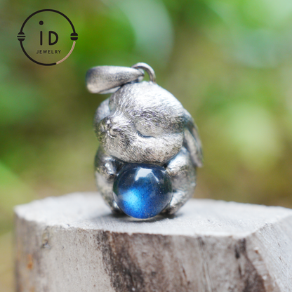 Moon Rabbit Necklace in Sterling Silver – Blue Labradorite Wishing Pendant – Spiritual Animal Totem Jewelry – Cute Bunny Charm for Inner Peace