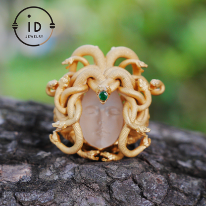 Medusa’s Sleeping Eye, Spiritual Pendant of the Resting Goddess, Third Eye as a Symbol of Insight and Inner Guidance