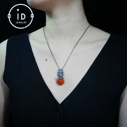 Nature-Style Owl Necklace | Handmade 925 Sterling Silver | Carnelian Cabochon & Onyx Eyes | Fine Feather Engraving | Handmade Gift