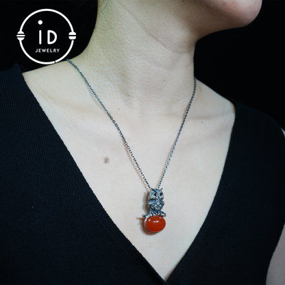 Nature-Style Owl Necklace | Handmade 925 Sterling Silver | Carnelian Cabochon & Onyx Eyes | Fine Feather Engraving | Handmade Gift