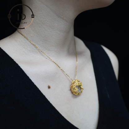 Medusa’s Sleeping Eye, Spiritual Pendant of the Resting Goddess, Third Eye as a Symbol of Insight and Inner Guidance