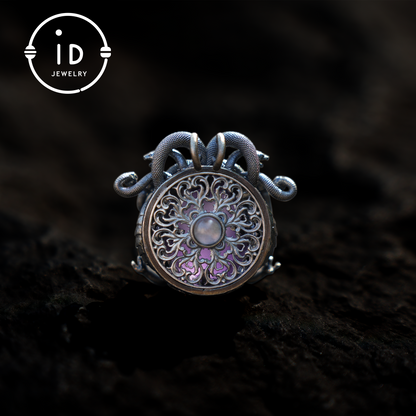 Handcrafted Medusa Pendant 925 Sterling Silver with Carved Amethyst Face, Gothic Snake Necklace, Mythical Fantasy Jewelry Gift