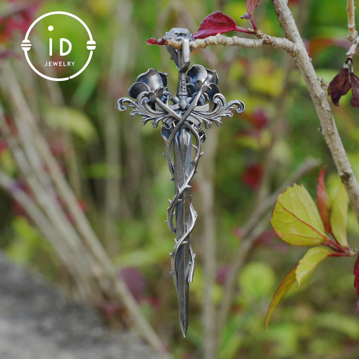 Handcrafted alexandrite pendant with rose and dagger details in oxidized silver – a symbolic talisman in gothic and witchcore style