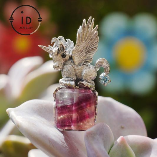 Fantasy Unicorn Pendant in 925 Sterling Silver with Phantom Quartz, Zircon and Agate – Unique Handcrafted Gift for Dreamers and Collectors