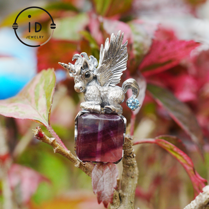 Fantasy Unicorn Pendant in 925 Sterling Silver with Phantom Quartz, Zircon and Agate – Unique Handcrafted Gift for Dreamers and Collectors