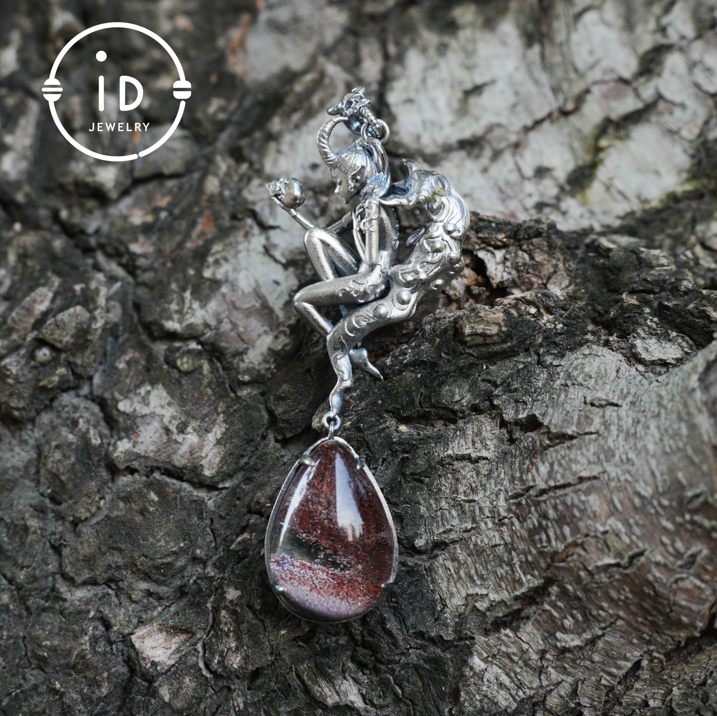 925 Silver Pendant with Lodolith Crystal Drop, Gothic Fantasy Jewelry, Oxidized Silver, Talisman Pendant for Self-Reflection, Gift for Her