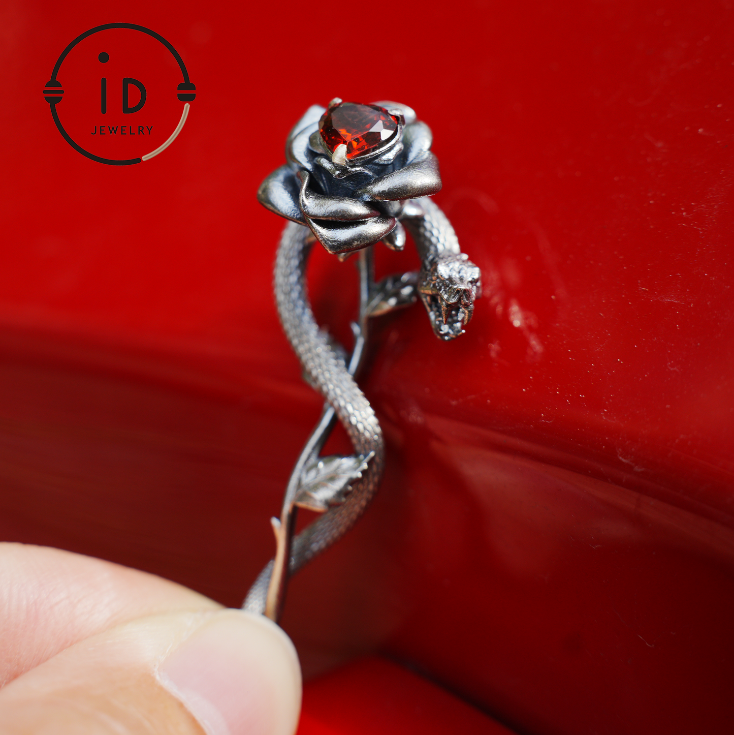 Heart Shaped Garnet Snake Pendant in 925 Sterling Silver with Rose Design, Gothic Vintage Style, Gift for Her, Dark Symbolic Jewelry