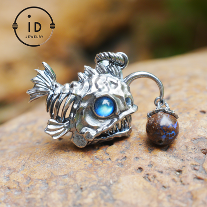 925 Sterling Silver Anglerfish Pendant with Labradorite – Handmade Artistic Jewelry for Ocean Lovers
