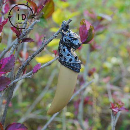 Pendant with tiger tooth design made of gold jade and 925 silver, handmade gothic talisman for men, Christmas gift idea