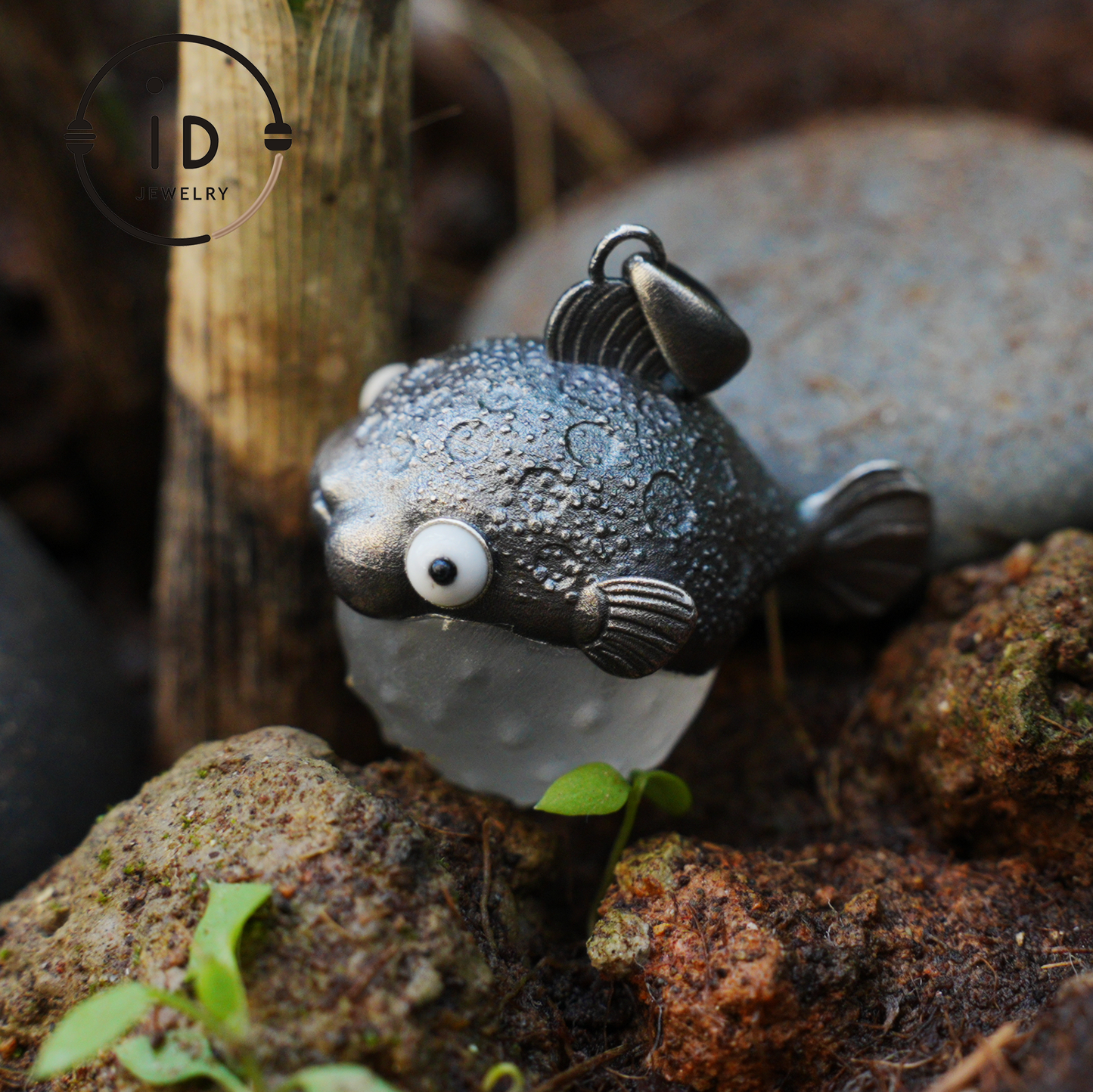 Pufferfish Pendant in White Crystal and 925 Silver, Oxidized, Animal Figurine Jewelry in Fairytale Style, Gift for Her or Decor