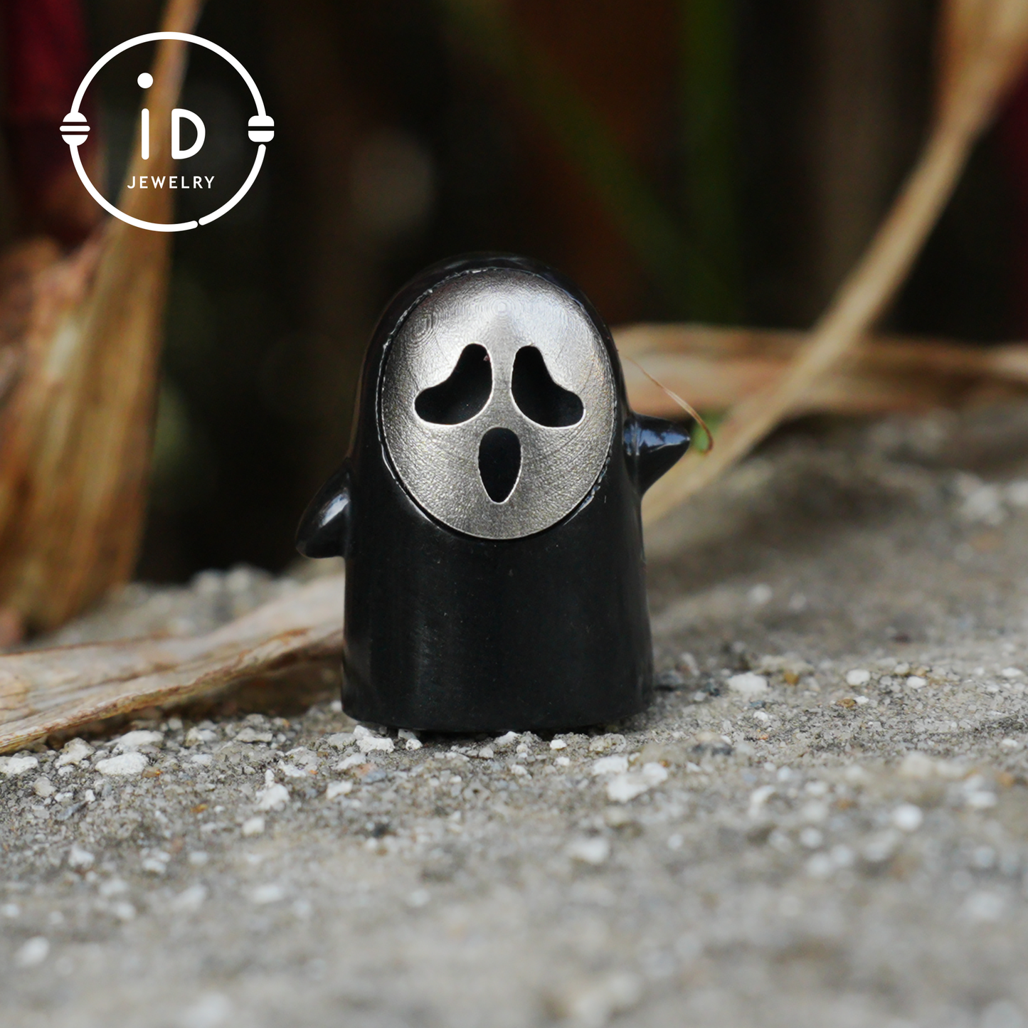 Lion Pendant in 925 Sterling Silver with Black Jade, Hand-Carved Totem-Style Necklace, Symbolic Gift in Mystical Fairytale Design