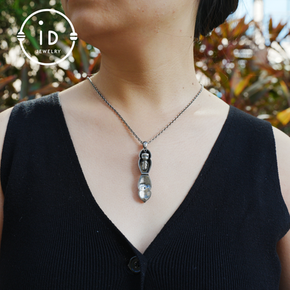 Gothic pendant in oxidized 925 silver with symbolic design, talisman for intuition and transformation, gift idea for her