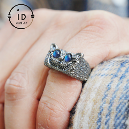 Sterling silver cat face ring with labradorite, oxidized totem animal ring gift for men and women, mystical boho jewelry