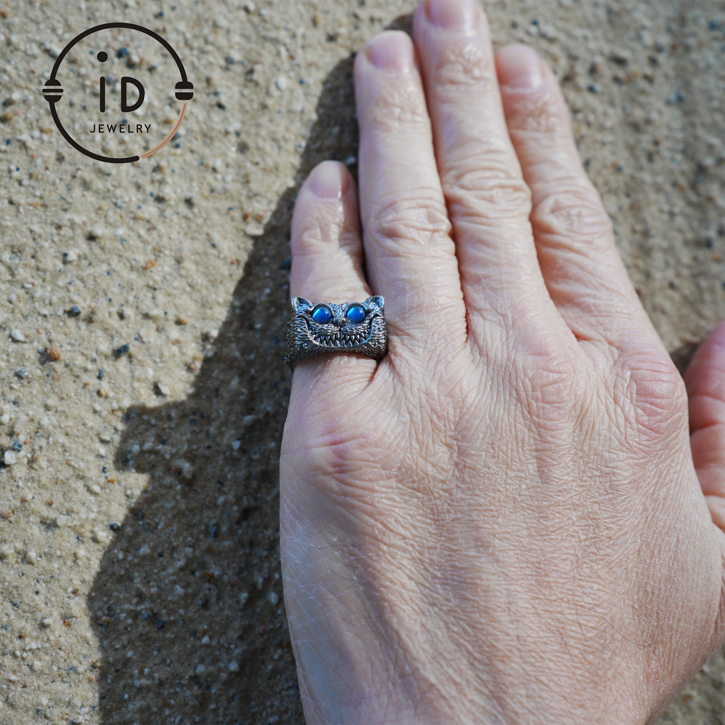 Sterling silver cat face ring with labradorite, oxidized totem animal ring gift for men and women, mystical boho jewelry