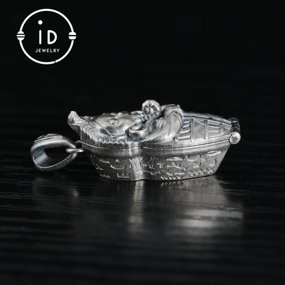 Gothic pendant in oxidized 925 silver with symbolic design, talisman for intuition and transformation, gift idea for her