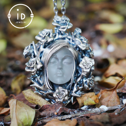 Hand-Carved Rose Wreath Pendant Gift | 925 Sterling Silver Cameo Necklace | Rose Crown & Thorn Frame | Victorian Vintage Style | Handmade