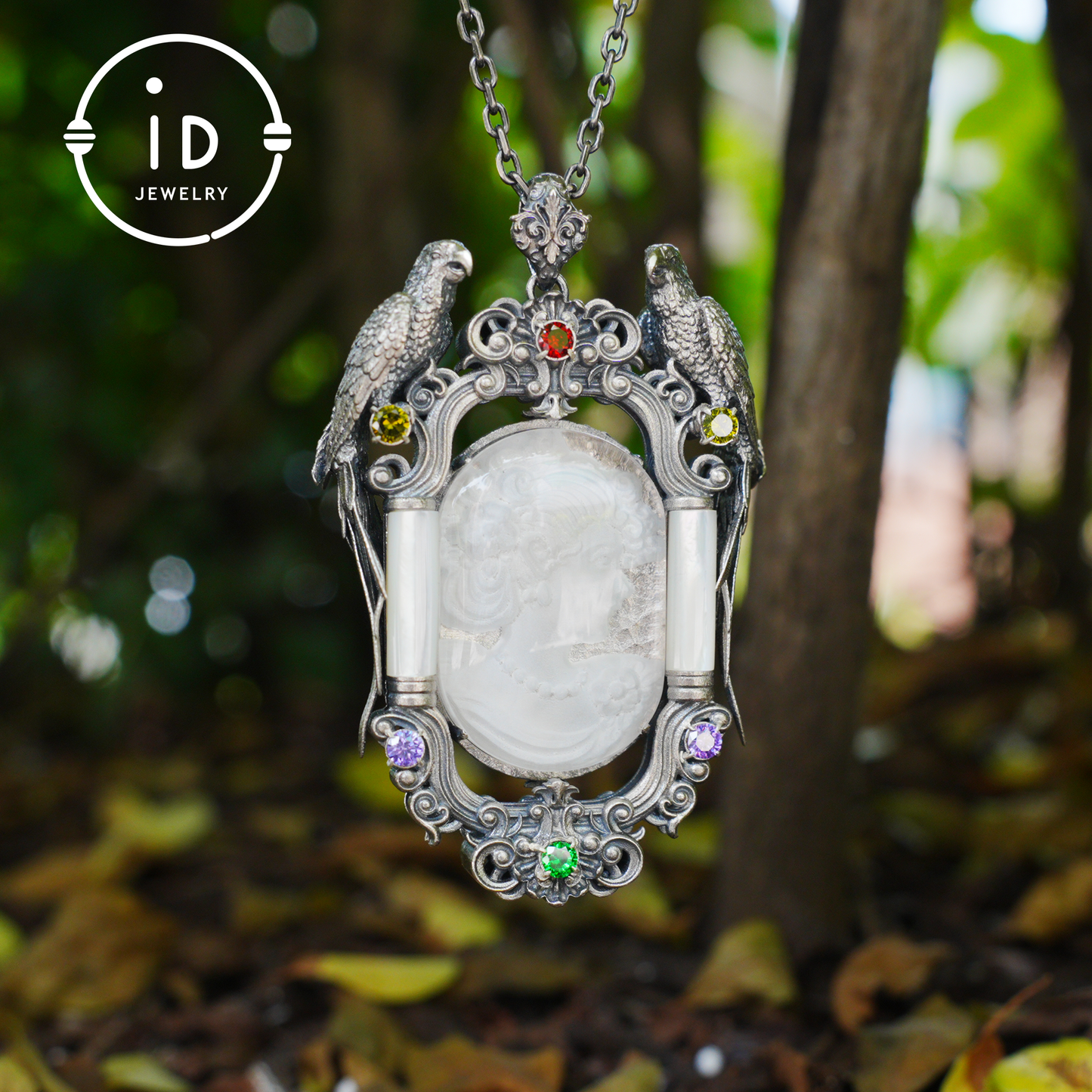 Handmade 925 Silver Victorian Cameo Necklace | Baroque Pendant with Two Parrots | Girl Relief in Rock Crystal | Vintage Craft