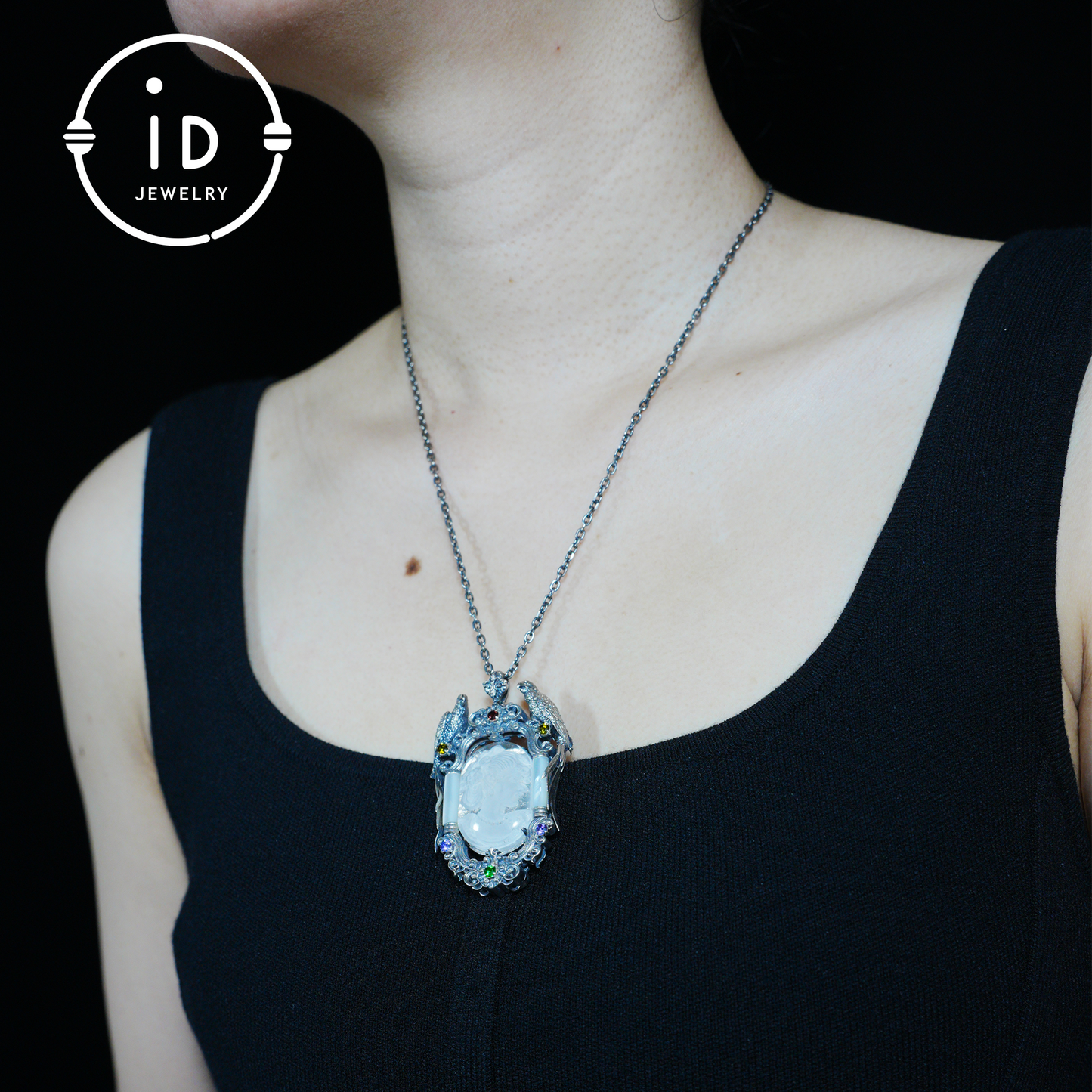 Handmade 925 Silver Victorian Cameo Necklace | Baroque Pendant with Two Parrots | Girl Relief in Rock Crystal | Vintage Craft
