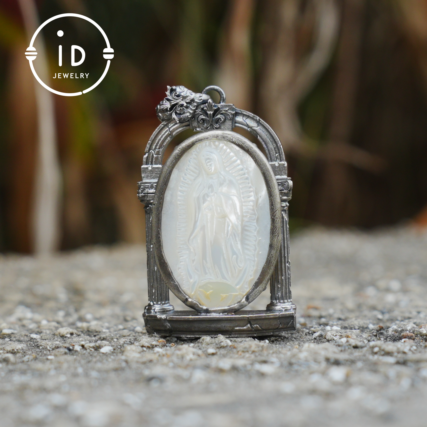 Hand Carved Shell Cameo Pendant in Oxidized 925 Silver, Vintage Style Relief Necklace with Female Figure, Spiritual Gift for Her
