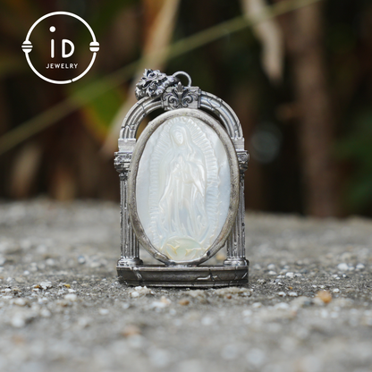 Hand Carved Shell Cameo Pendant in Oxidized 925 Silver, Vintage Style Relief Necklace with Female Figure, Spiritual Gift for Her