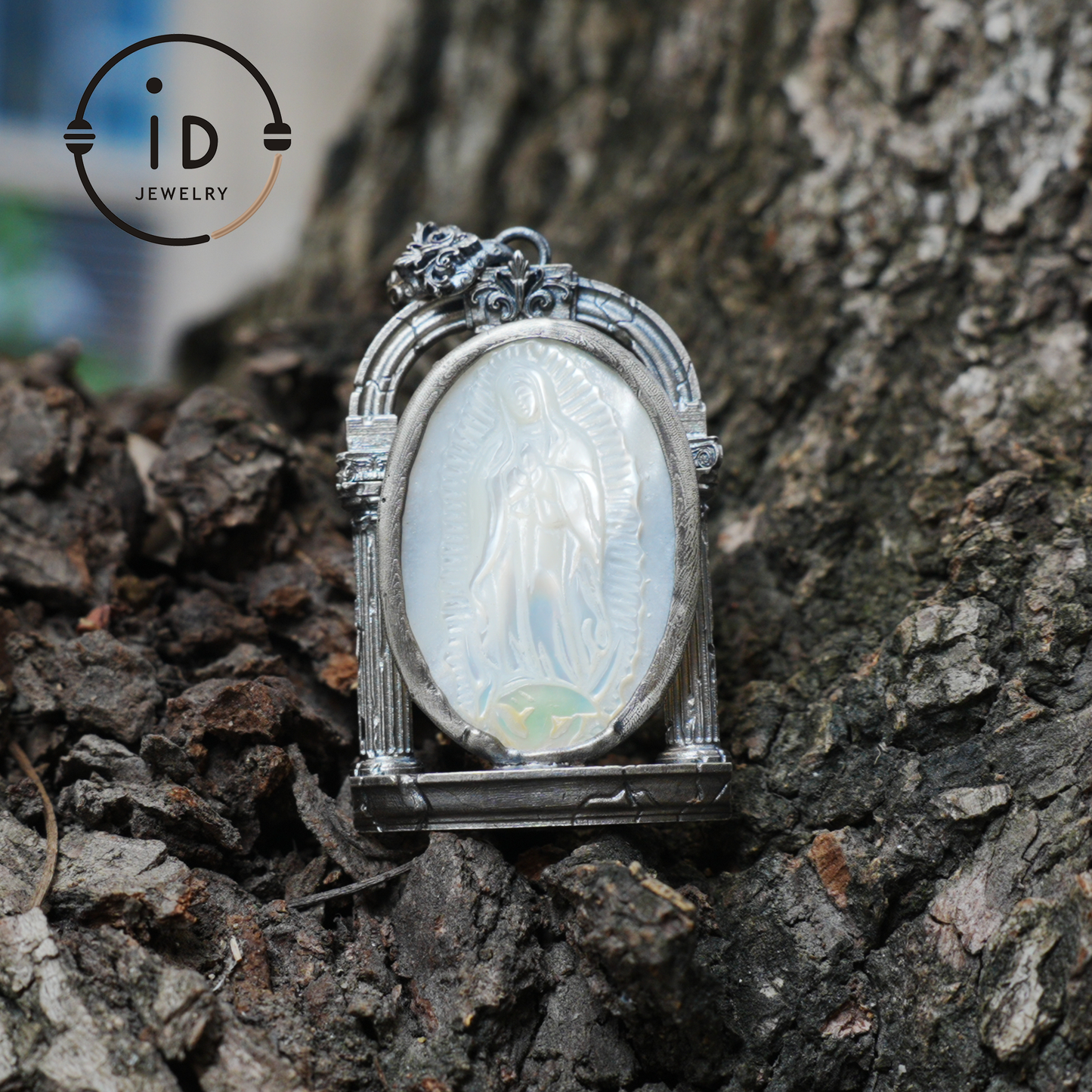 Hand Carved Shell Cameo Pendant in Oxidized 925 Silver, Vintage Style Relief Necklace with Female Figure, Spiritual Gift for Her